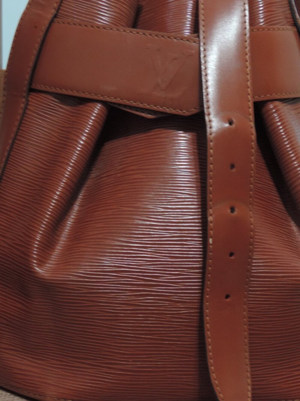 Louis Vuitton SAC D'EPAULE PM Lightweight Epi Leather Kenyan Fawn Brown - Picture 12 of 16